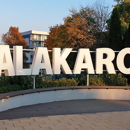 Ta'Karos Apartman Zalakaros Exterior foto